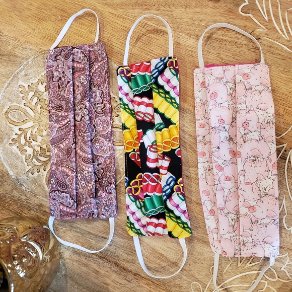 🌲SOLD🌲🌲3 handmade adult/teen masks - Picture 1 of 4